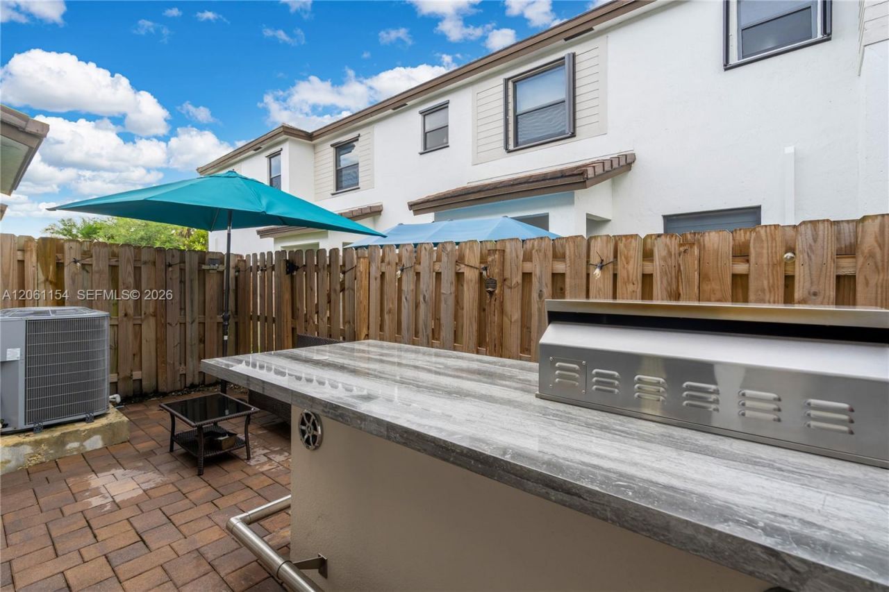 278 SW 159th Pl, Pembroke Pines, FL 33027 Photo