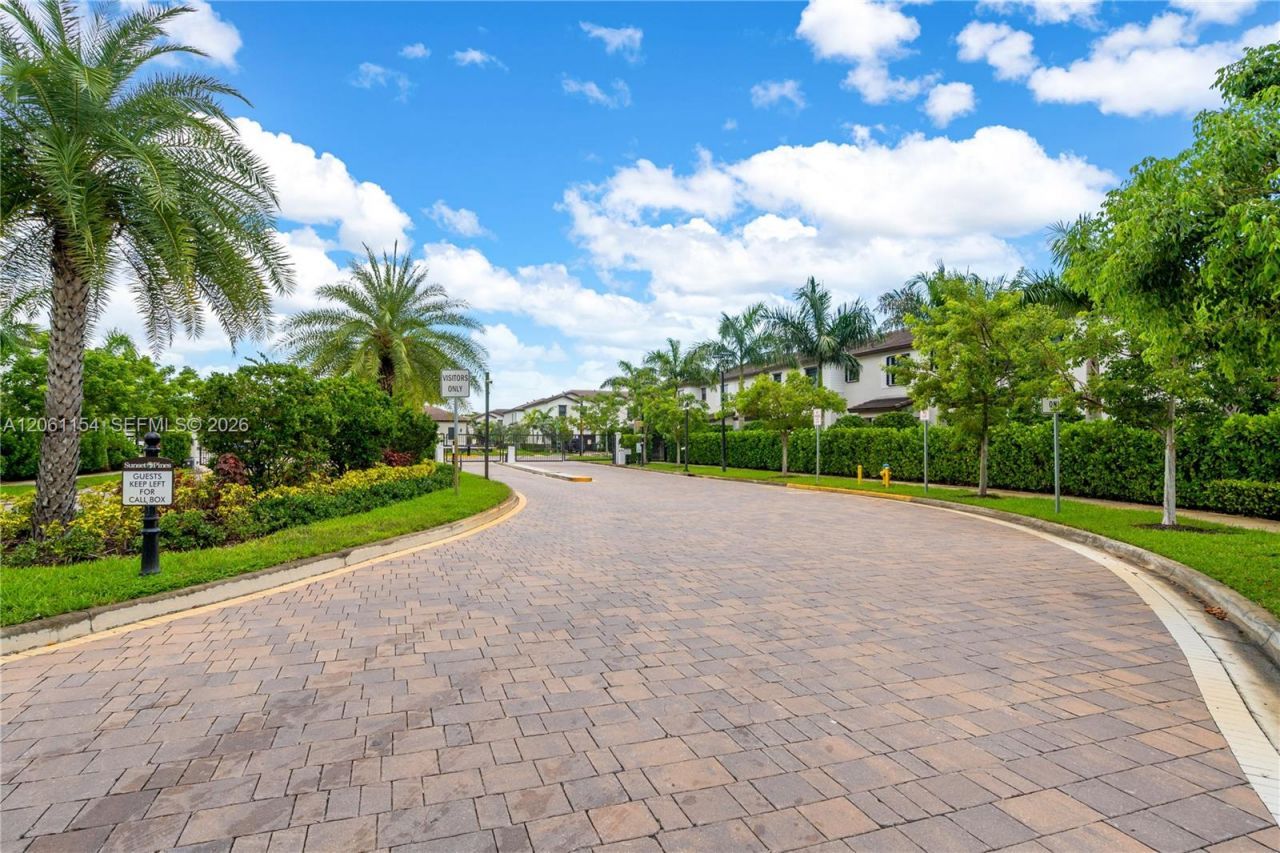 278 SW 159th Pl, Pembroke Pines, FL 33027 Photo