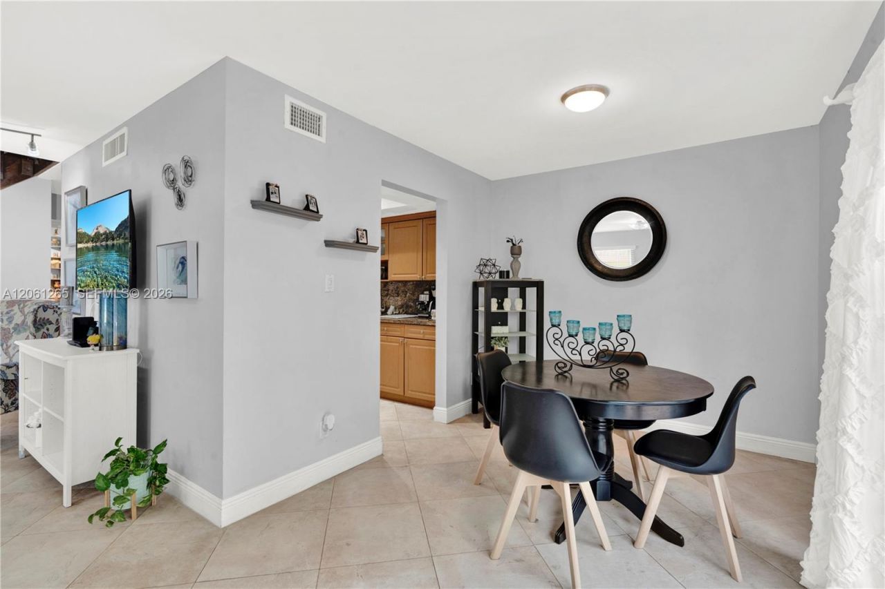 11490 SW 109th Rd , Unit 30F, Miami, FL 33176 Photo