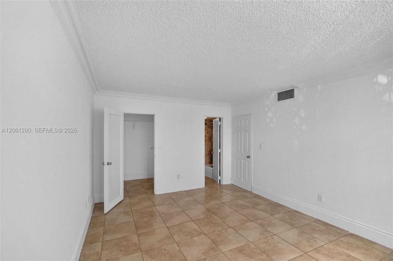 4544 NW 79th Ave, Unit 1H, Doral, FL 33166 Photo