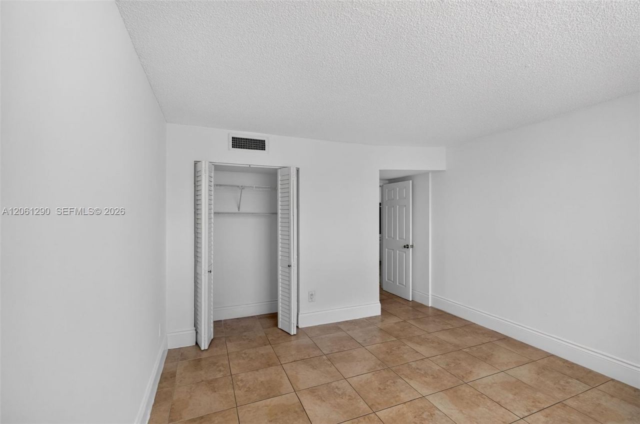 4544 NW 79th Ave, Unit 1H, Doral, FL 33166 Photo