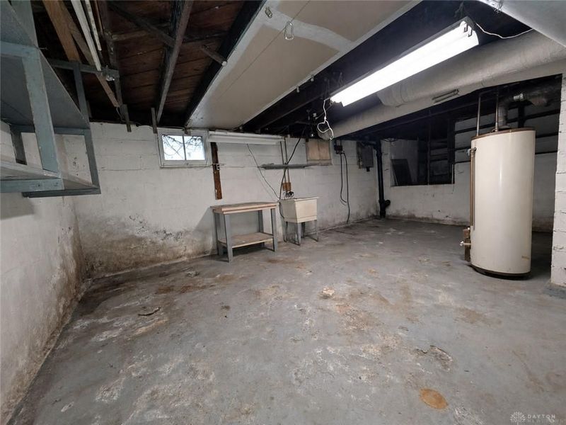 831 E Cecil Street, Springfield, OH 45503 Photo 38