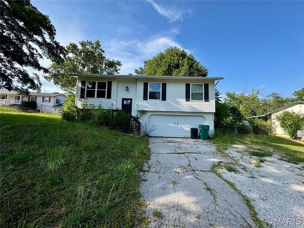 9802 Sandy Church Road , Hillsboro, MO 63050