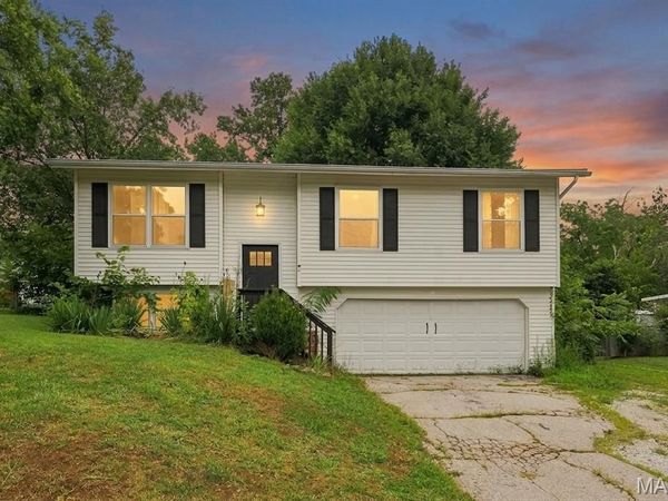 9802 Sandy Church Road, Hillsboro, MO 63050