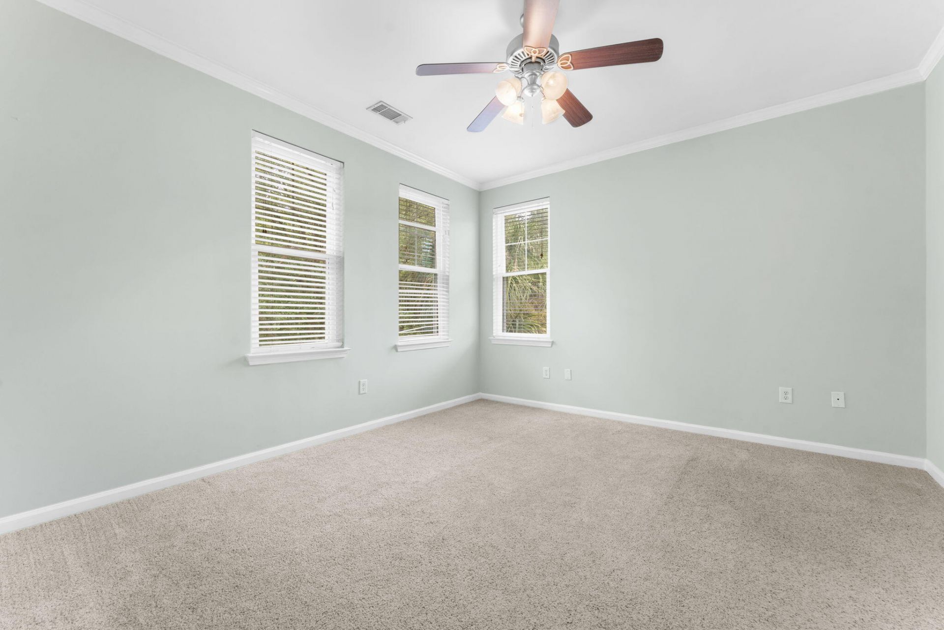 1225 Blakeway Street Photo 16