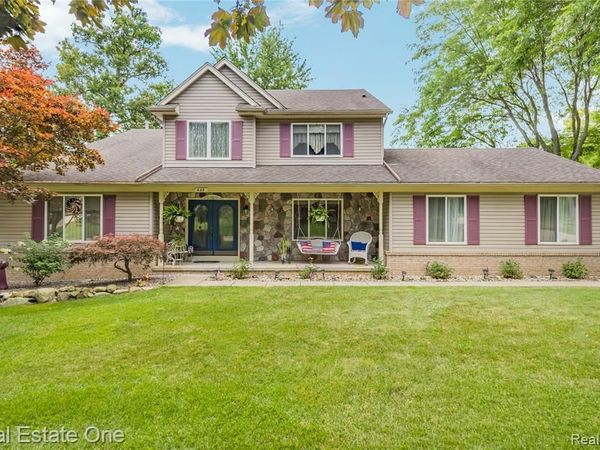 420 Rosario Lane , White Lake Twp, MI 48386