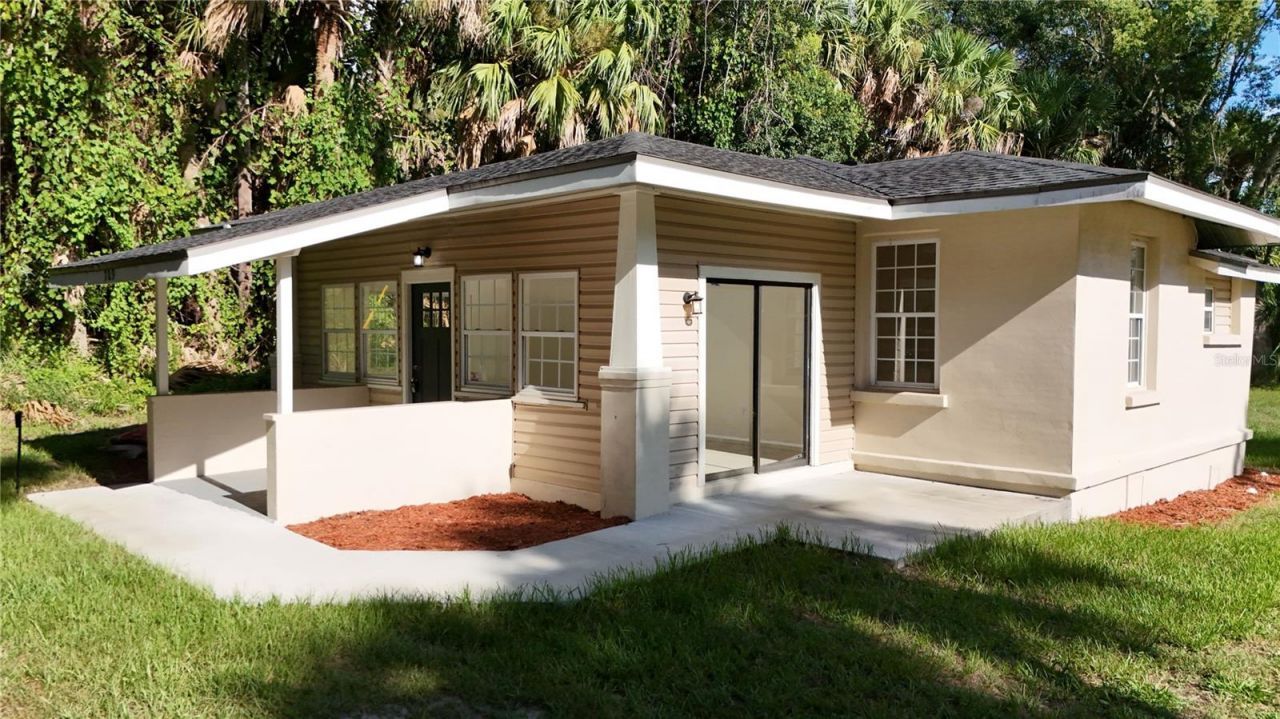 709 S Highland Street , Mount Dora, FL 32757 Photo