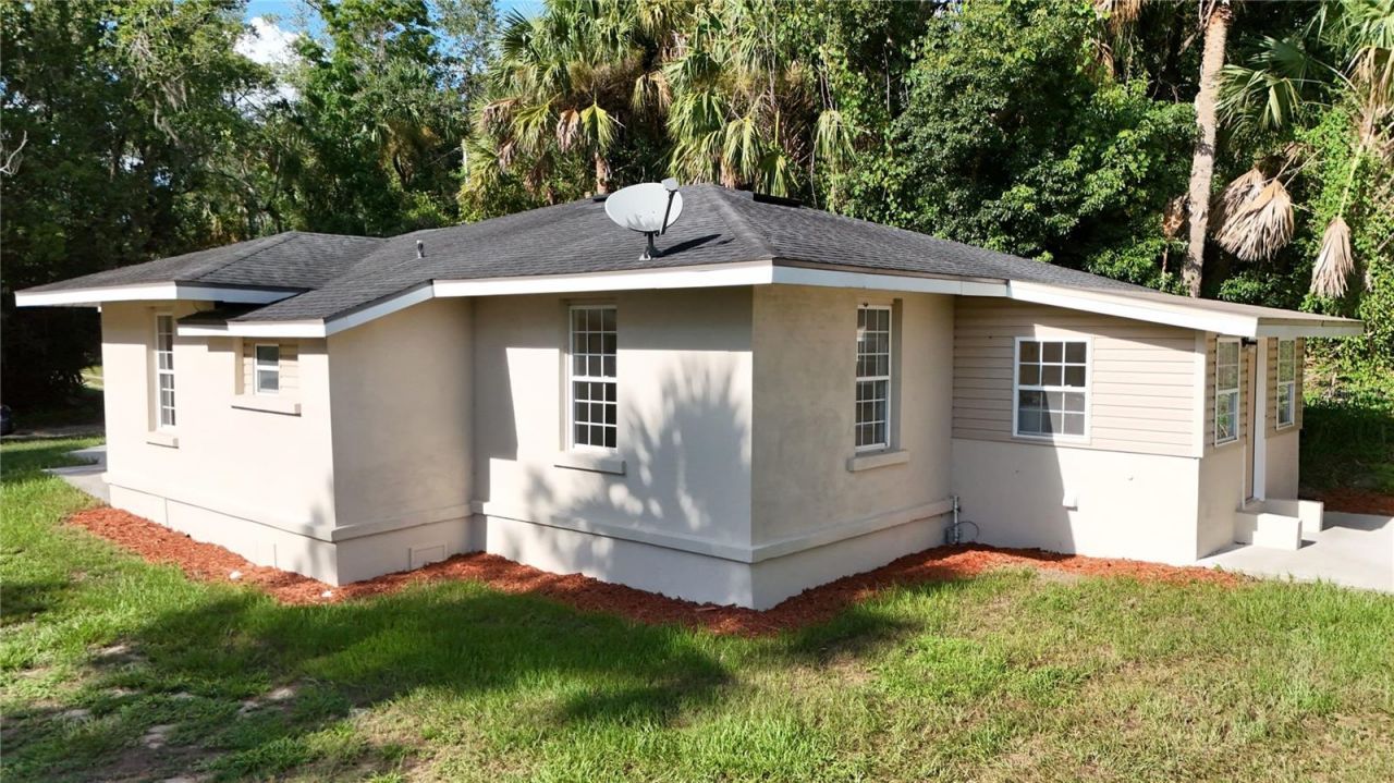 709 S Highland Street , Mount Dora, FL 32757 Photo