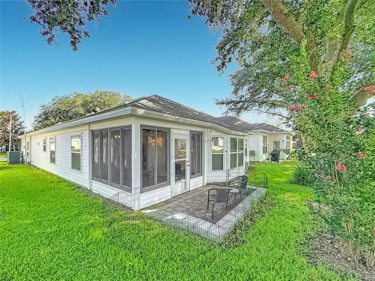 25146 Cranes Roost Circle , Leesburg, FL 34748 Photo