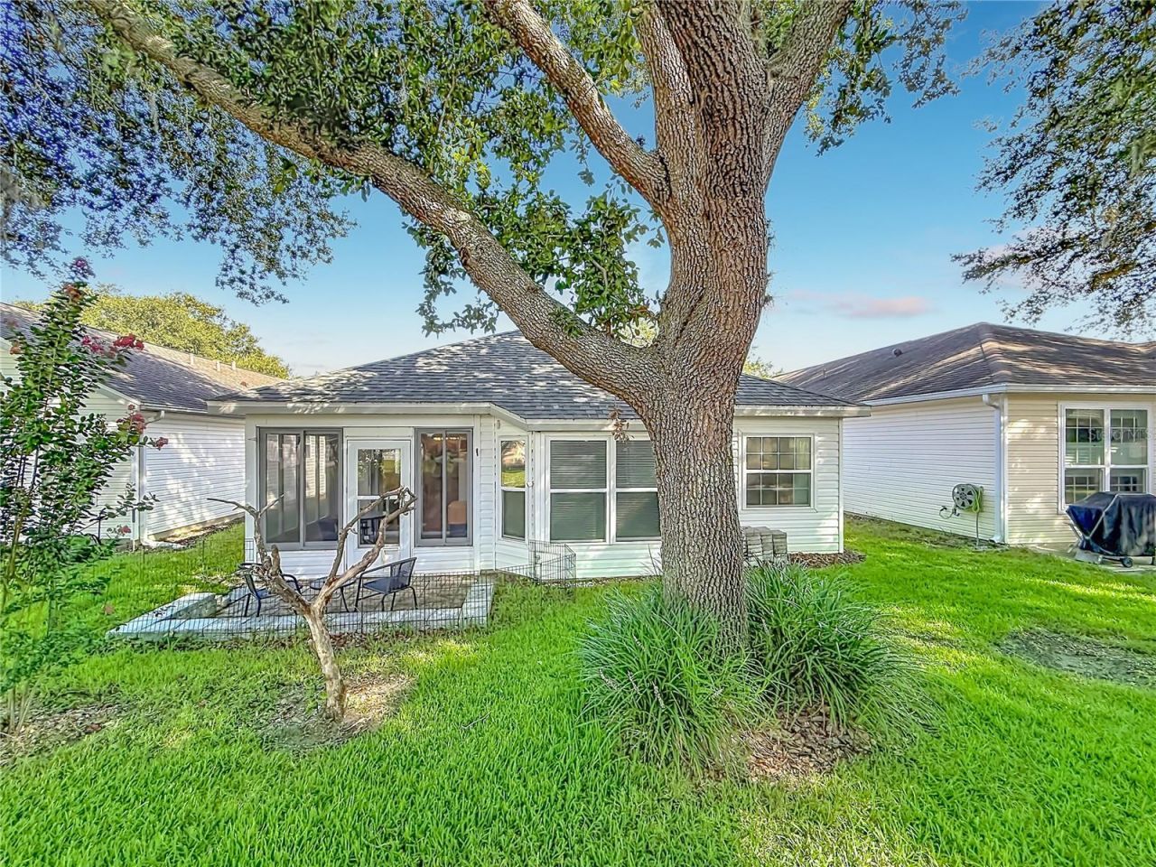 25146 Cranes Roost Circle , Leesburg, FL 34748 Photo