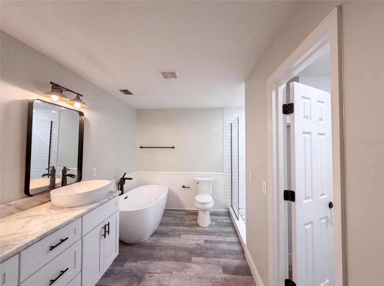 106 Cabrillo Drive , Groveland, FL 34736 Photo