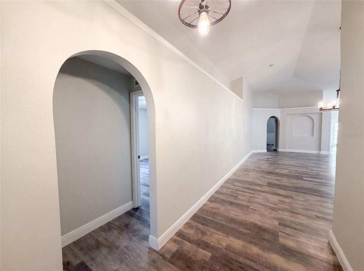 106 Cabrillo Drive , Groveland, FL 34736 Photo