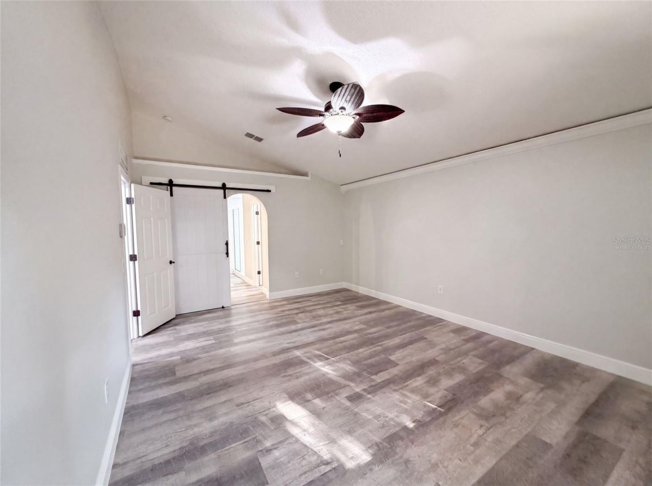 106 Cabrillo Drive , Groveland, FL 34736 Photo
