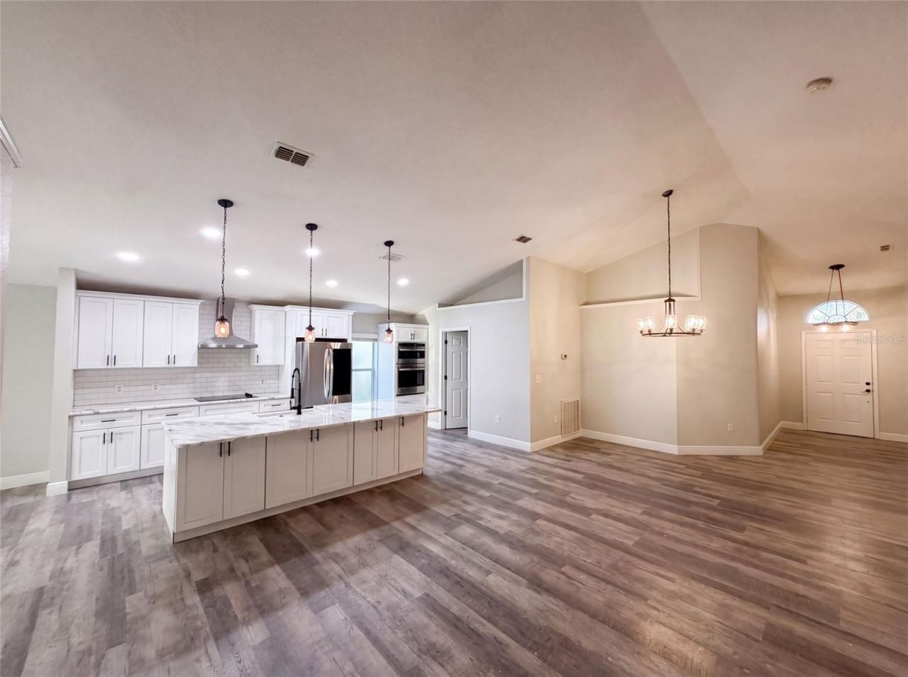 106 Cabrillo Drive , Groveland, FL 34736 Photo