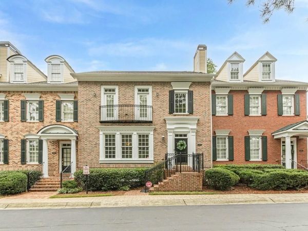 4678 Ivygate Circle SE, Unit 8E, Atlanta, GA 30339