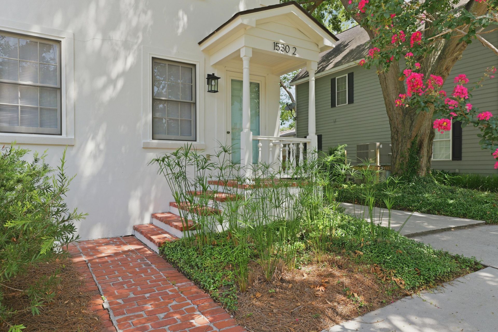 1530 Village Square Photo 17