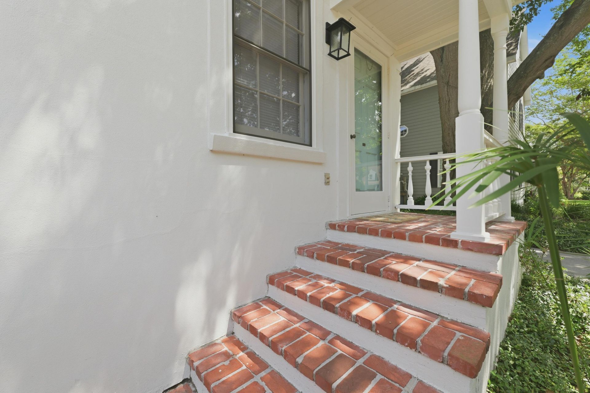 1530 Village Square Photo 20