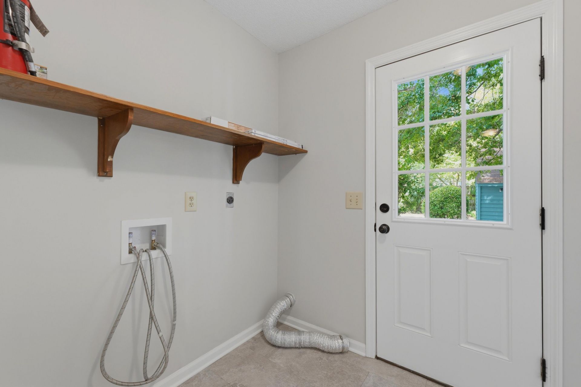 1530 Village Square Photo 43