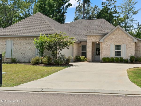 136 Serenity Lane, Pearl, MS 39208