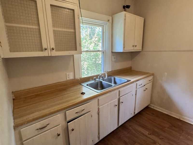 2717 W North Bend Road, Cincinnati, OH 45239 Photo 6