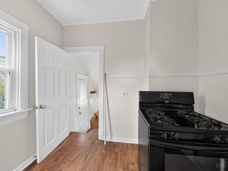 2717 W North Bend Road, Cincinnati, OH 45239 Photo 9