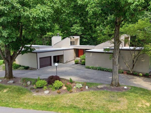 5 Newell Court, Albany, NY 12204