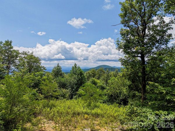 705 Pine Ridge Road, Hendersonville, NC 28792