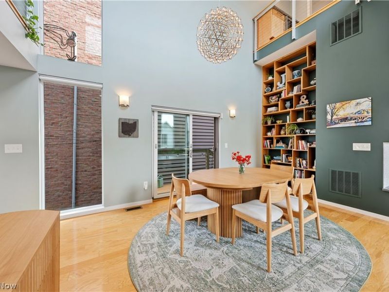 2509 Thurman Avenue , Cleveland, OH 44113 Photo 9