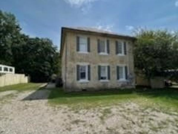 1108 River Drive , Unit B, Dresden, OH 43821