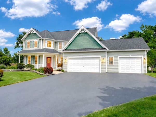 6180 Southbrook Drive , Ontario, NY 14519