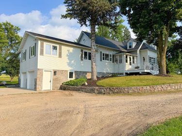 550 Guttenberg Heights , Fergus Falls, MN 56537