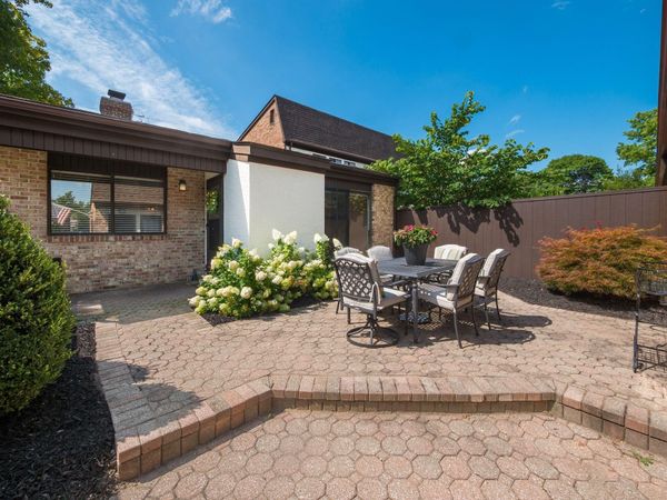1731 Arlingate Drive S, Columbus, OH 43220