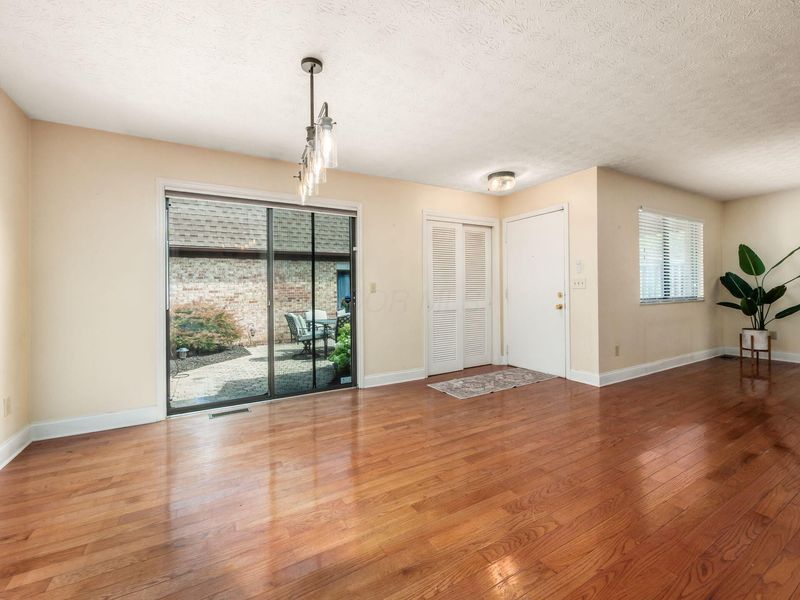 1731 Arlingate Drive S, Columbus, OH 43220 Photo 14