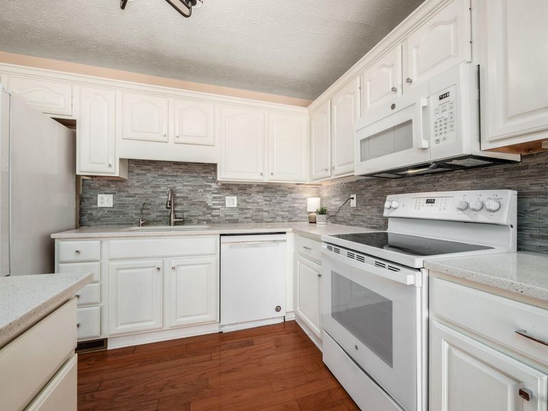 1731 Arlingate Drive S, Columbus, OH 43220 Photo 16