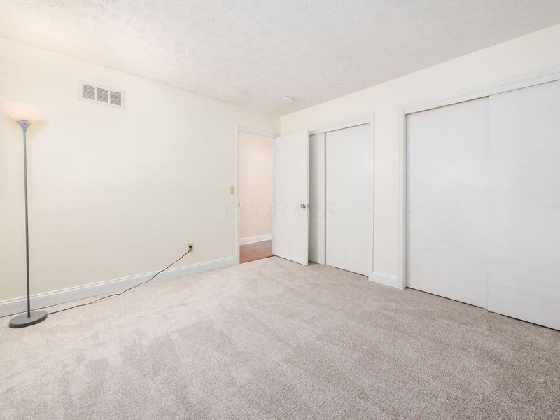 1731 Arlingate Drive S, Columbus, OH 43220 Photo 25