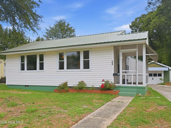 303 Banks Street , Jacksonville, NC 28540