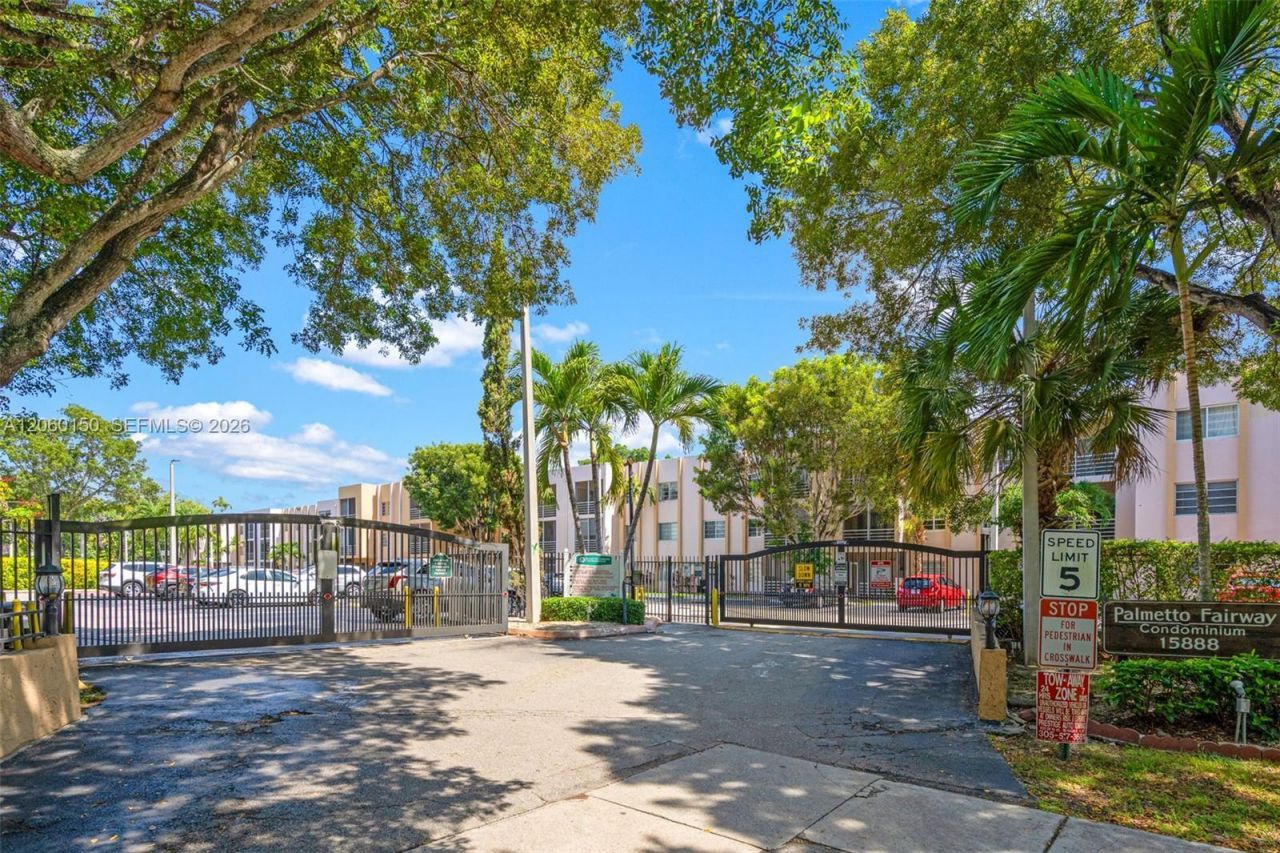 15888 SW 95th Ave, Unit 317, Miami, FL 33157 Photo