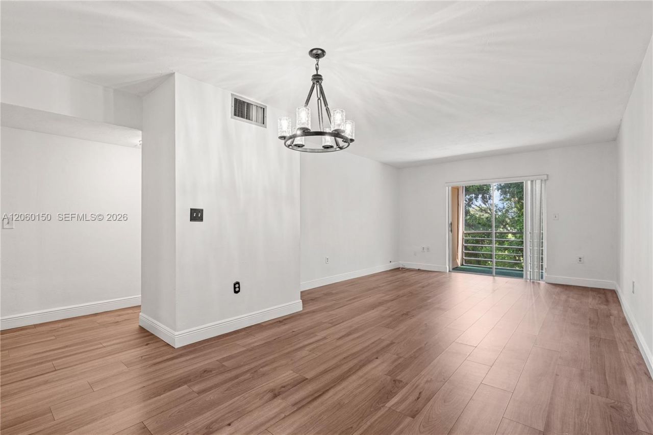15888 SW 95th Ave, Unit 317, Miami, FL 33157 Photo