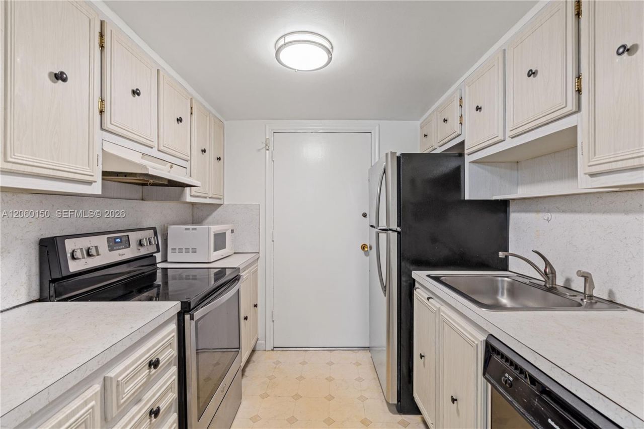 15888 SW 95th Ave, Unit 317, Miami, FL 33157 Photo