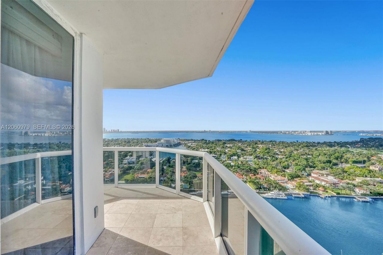 4775 Collins Ave, Unit 3007, Miami Beach, FL 33140 Photo