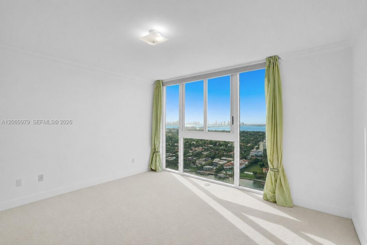 4775 Collins Ave, Unit 3007, Miami Beach, FL 33140 Photo