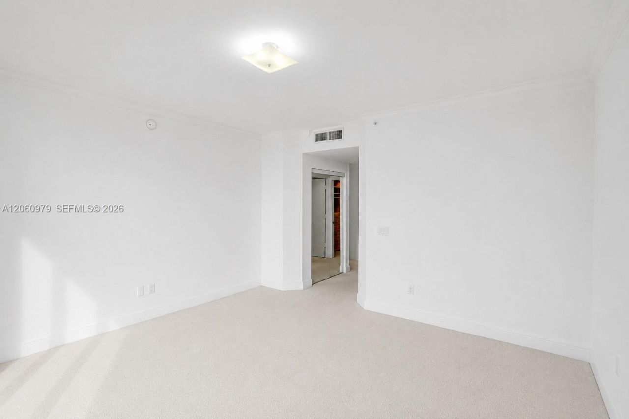 4775 Collins Ave, Unit 3007, Miami Beach, FL 33140 Photo