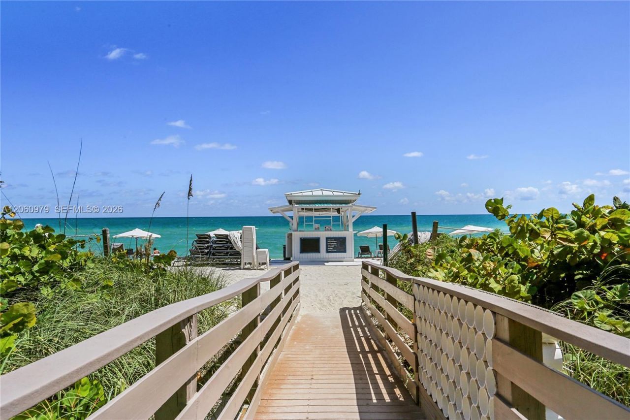 4775 Collins Ave, Unit 3007, Miami Beach, FL 33140 Photo