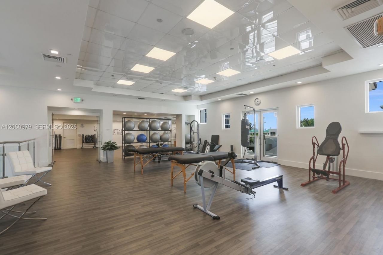 4775 Collins Ave, Unit 3007, Miami Beach, FL 33140 Photo
