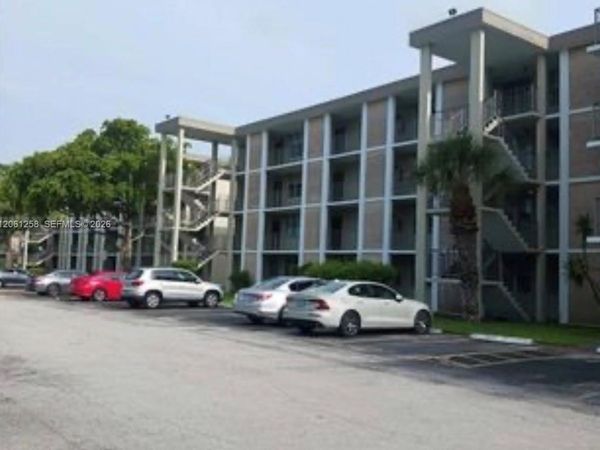 3001 NW 48th Ave , Unit 244, Lauderdale Lakes, FL 33313