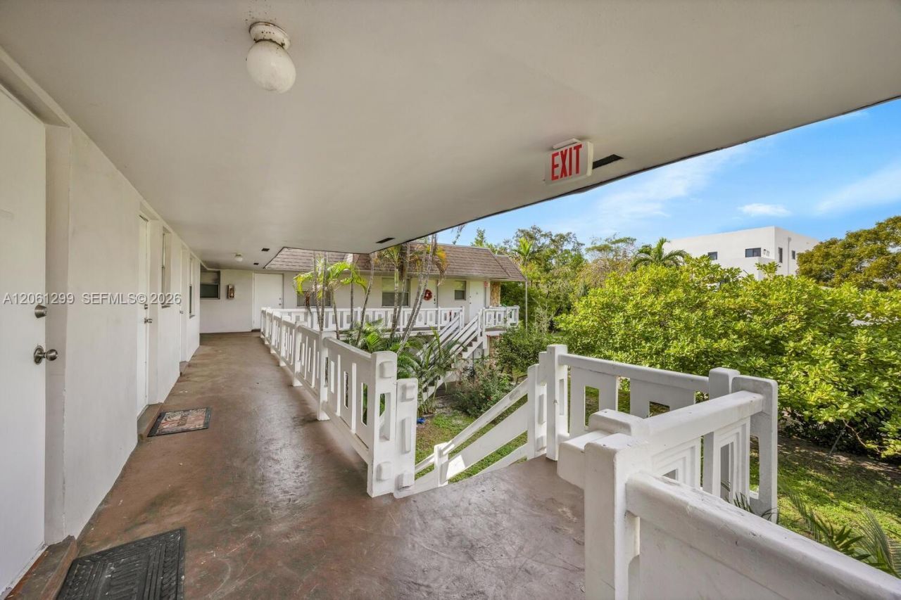 510 SE 12th Ct, Unit 6, Fort Lauderdale, FL 33316 Photo