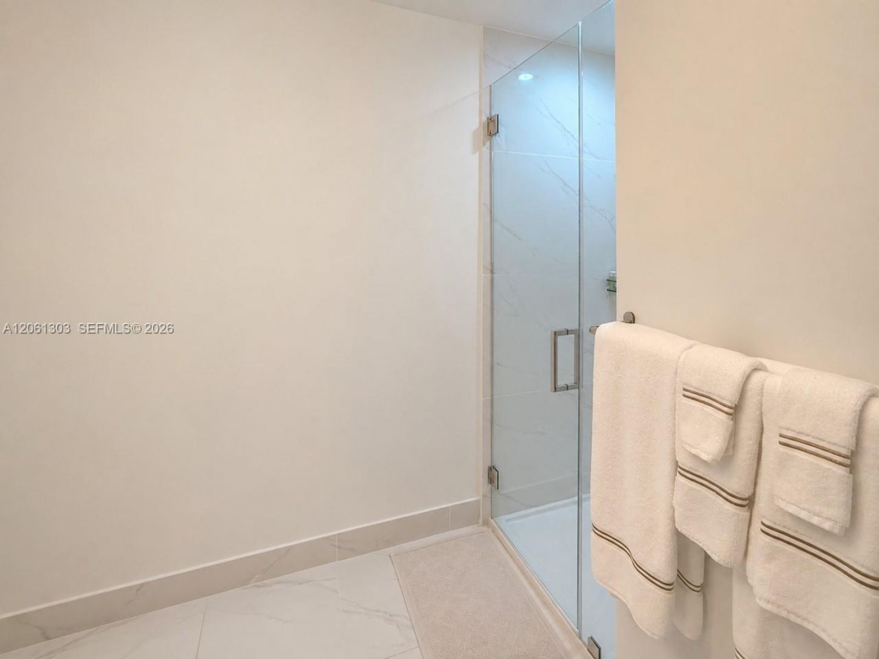 700 NE 24th St, Unit 3004, Miami, FL 33137 Photo