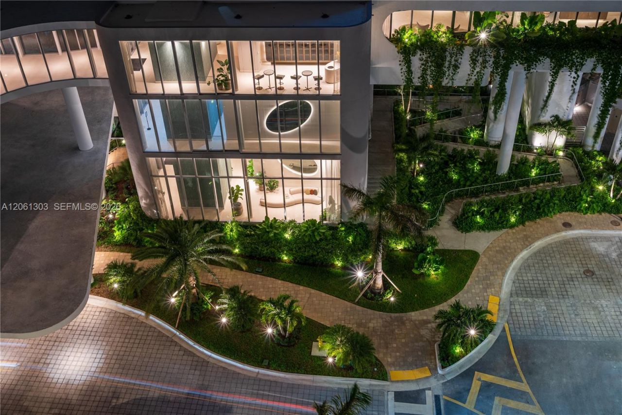 700 NE 24th St, Unit 3004, Miami, FL 33137 Photo