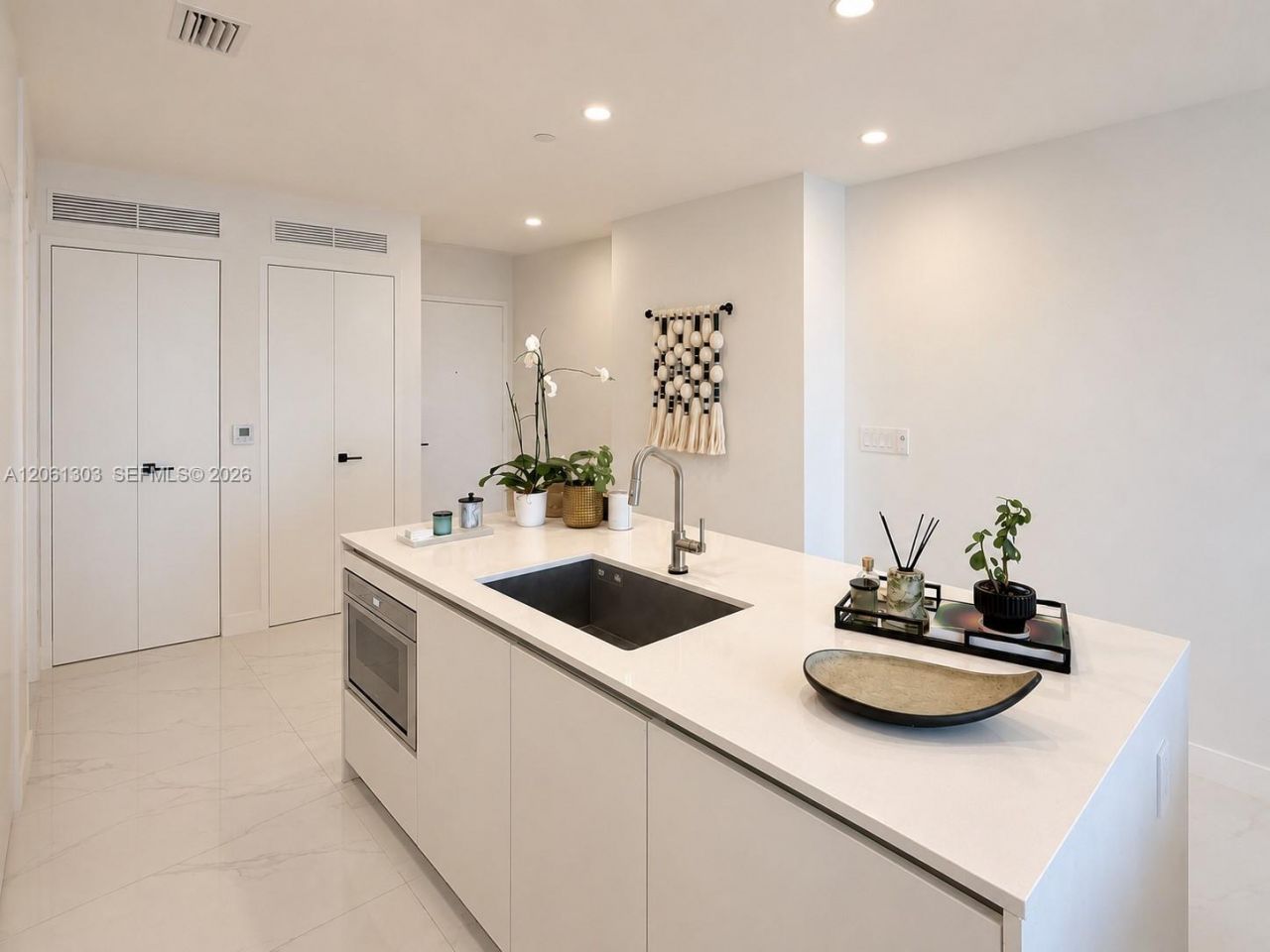 700 NE 24th St, Unit 3004, Miami, FL 33137 Photo