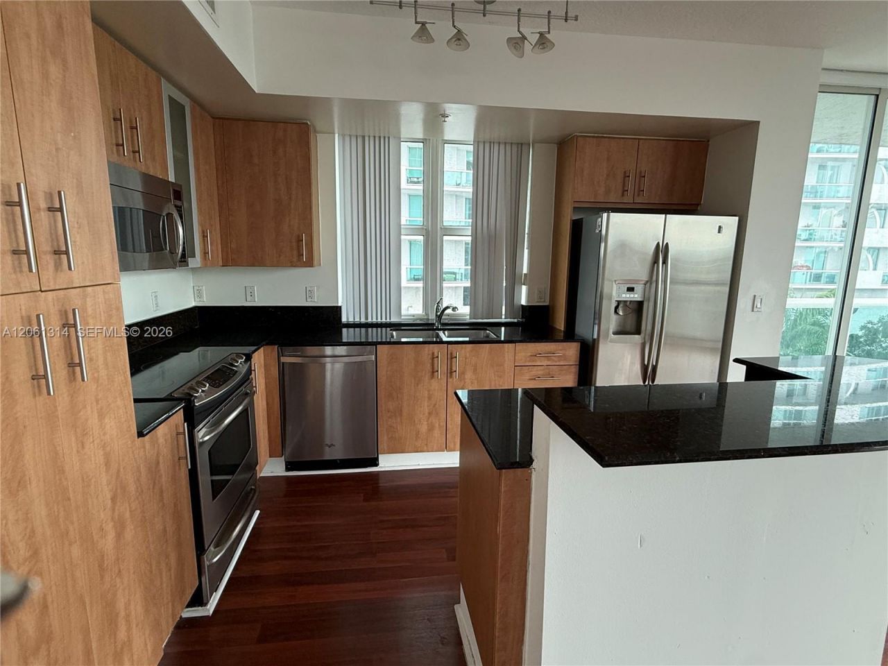7910 Harbor Island, Unit 510, North Bay Village, FL 33141 Photo